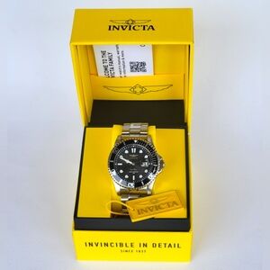 Invicta Men's Pro Diver Model 30018 100m Quartz All Stainless Steel Black Dial
